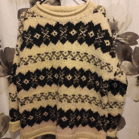 Vintage in Excellent Condition Very Thick Wool Ski Sweater. They don't make swe - Picture 3 of 8